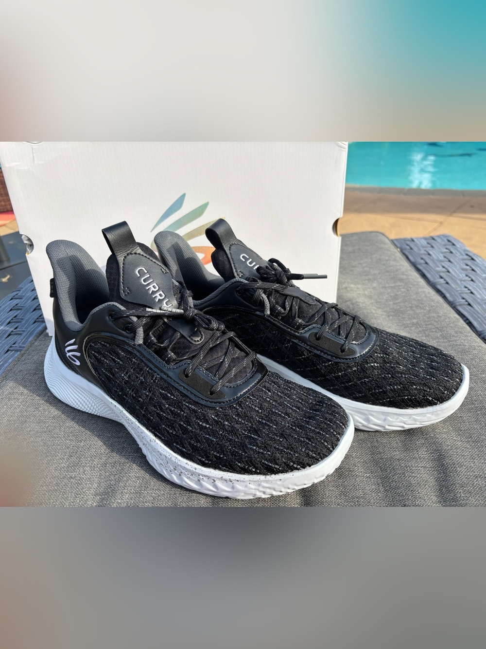 New Team Curry 9 Size 13 Mens